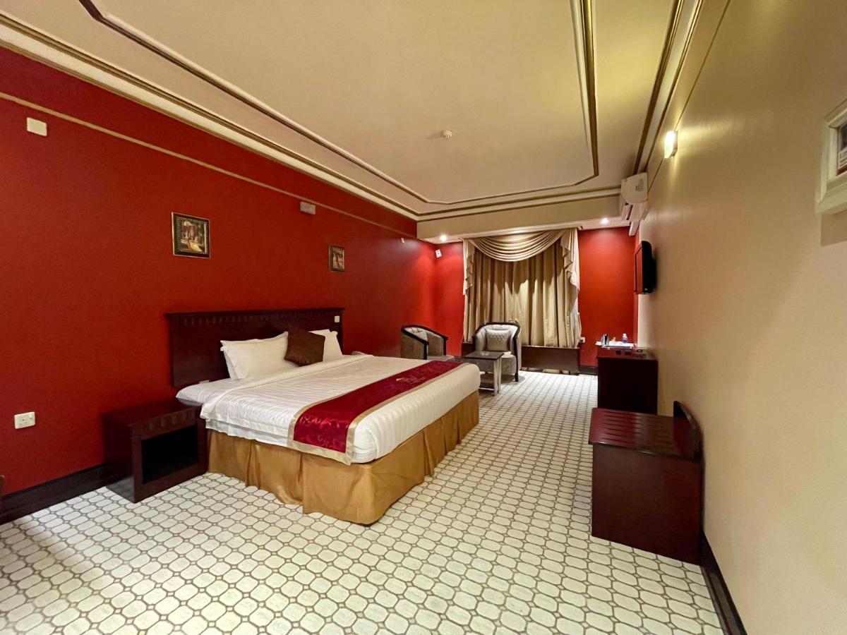 Al Mansour Grand Hotel Hafar Al-Batin ภายนอก รูปภาพ
