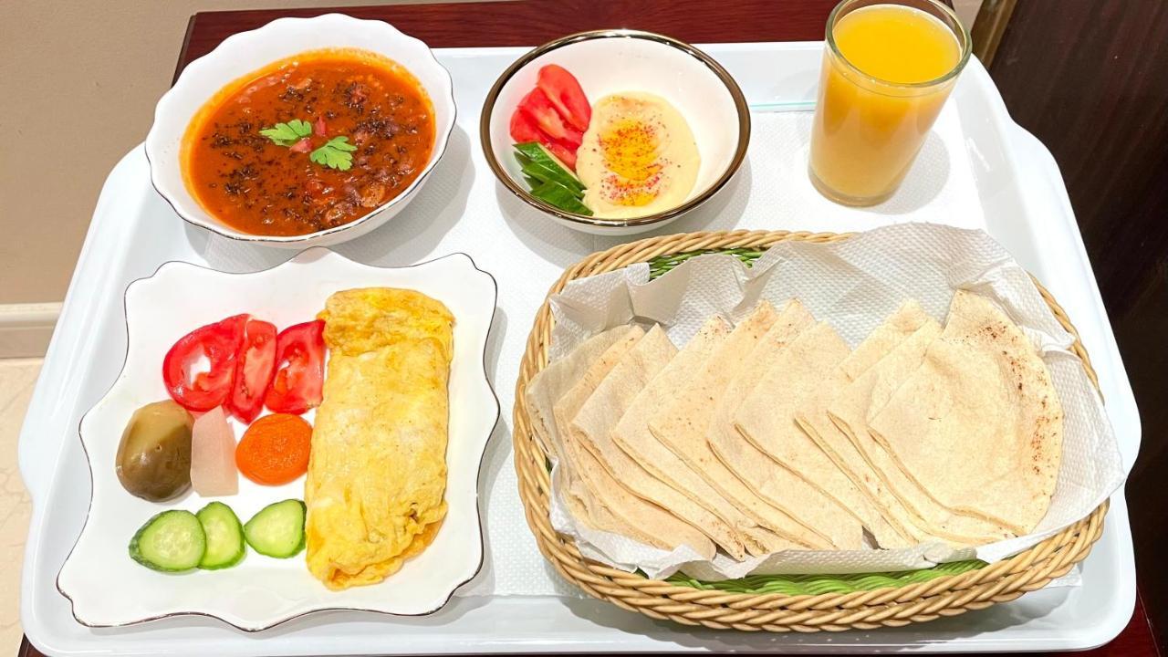 Al Mansour Grand Hotel Hafar Al-Batin ภายนอก รูปภาพ
