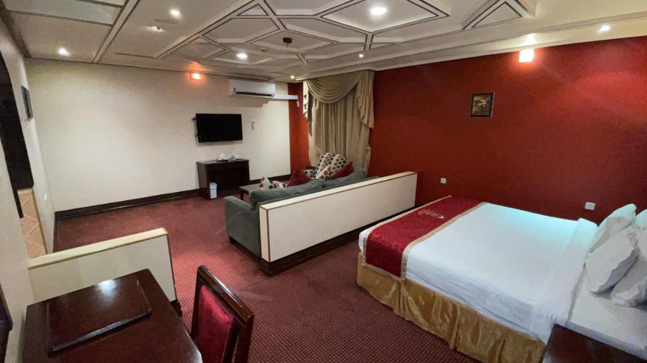 Al Mansour Grand Hotel Hafar Al-Batin ภายนอก รูปภาพ